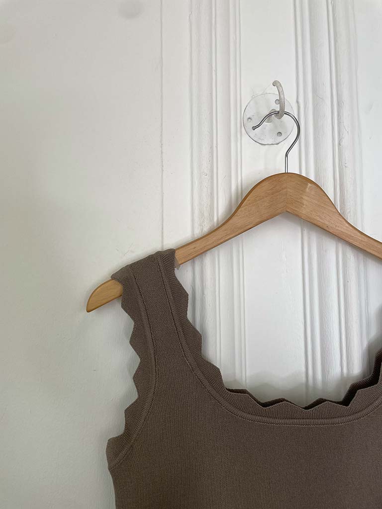 Diamond Edge Vest - Mocha - Image 4