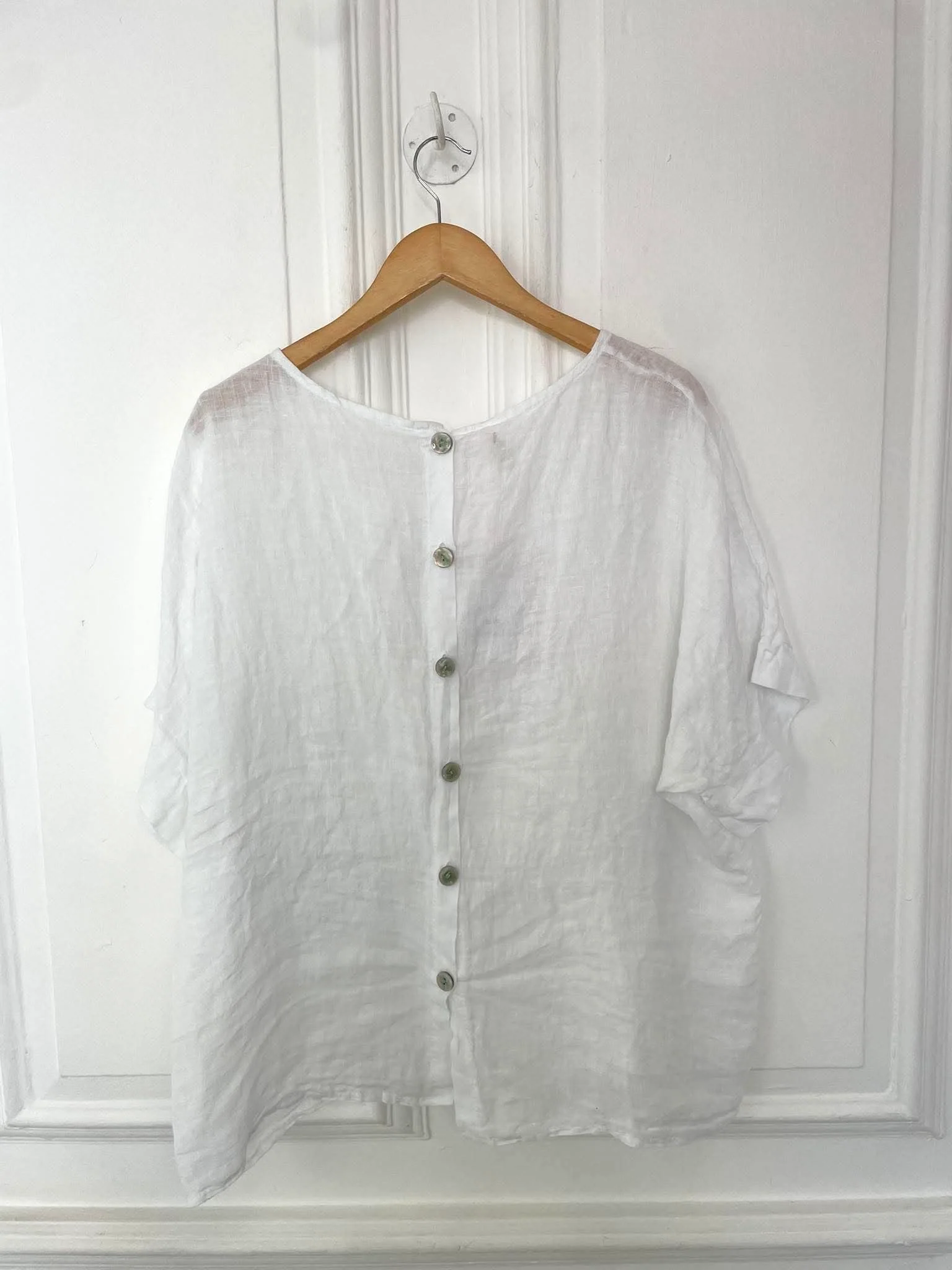 Linen Button Back Pocket Top - White - Image 6