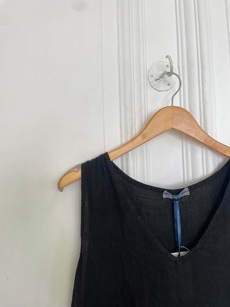 Linen Dip Back Tunic - Black - Image 3