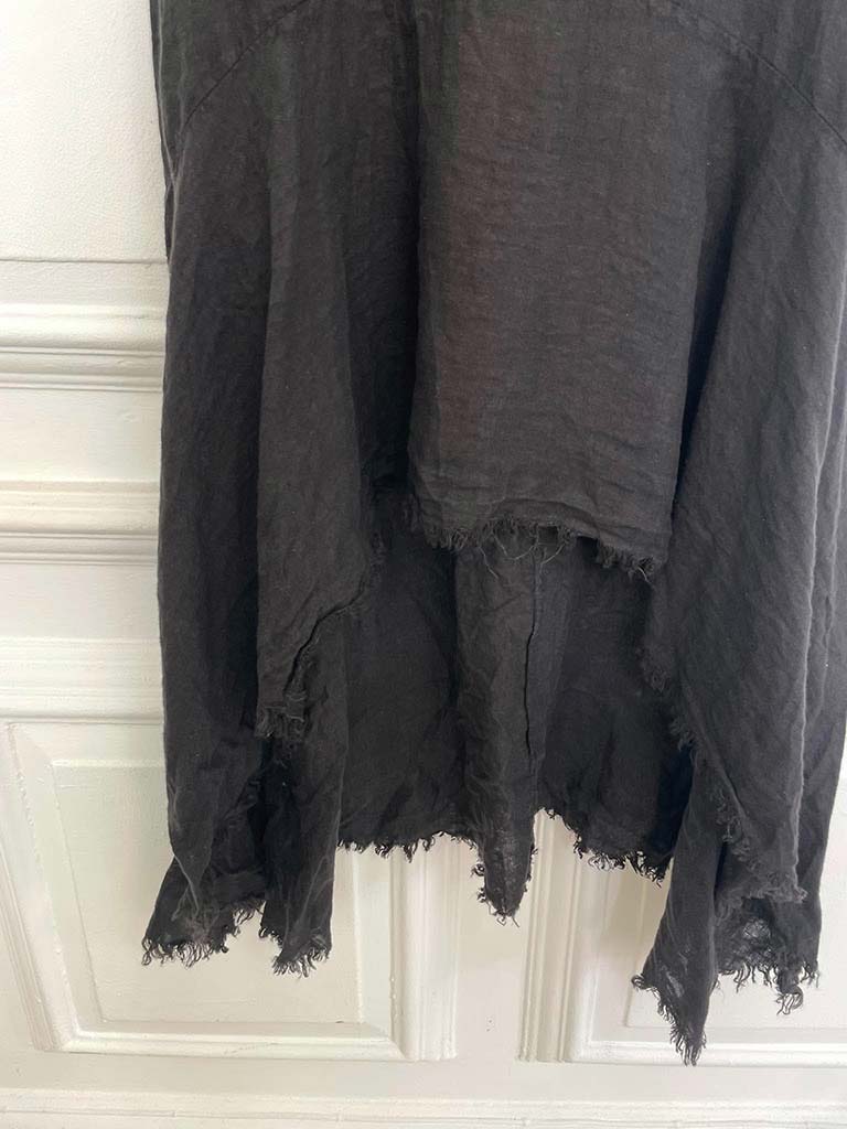 Linen Dip Back Tunic - Black - Image 4