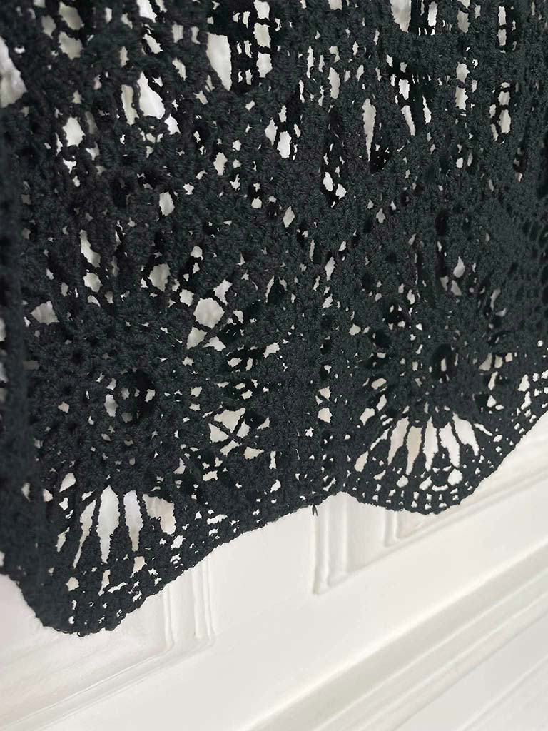 V-Neck Cotton Crochet Top - Black - Image 5