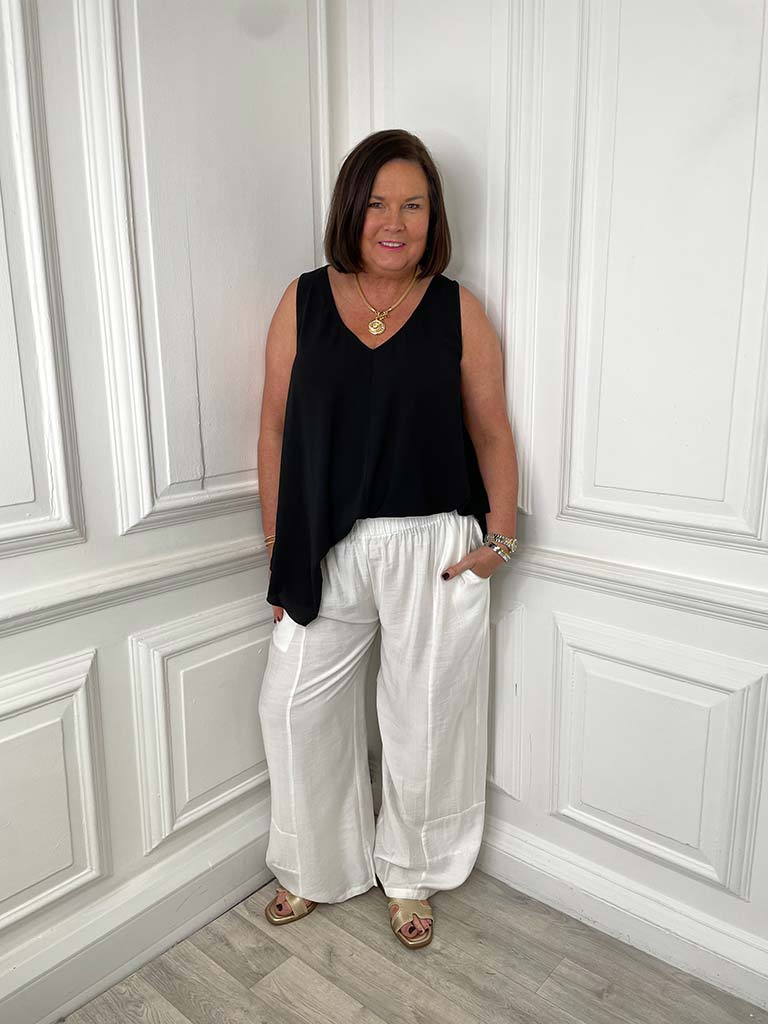 Wide Curved Hem Trousers - White